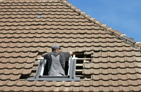 Pose de velux - Montrieux-en-Sologne